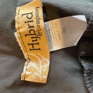 Hybrid plus 2x dress pants.Elastic waist grey and white pin strips new w/ tags